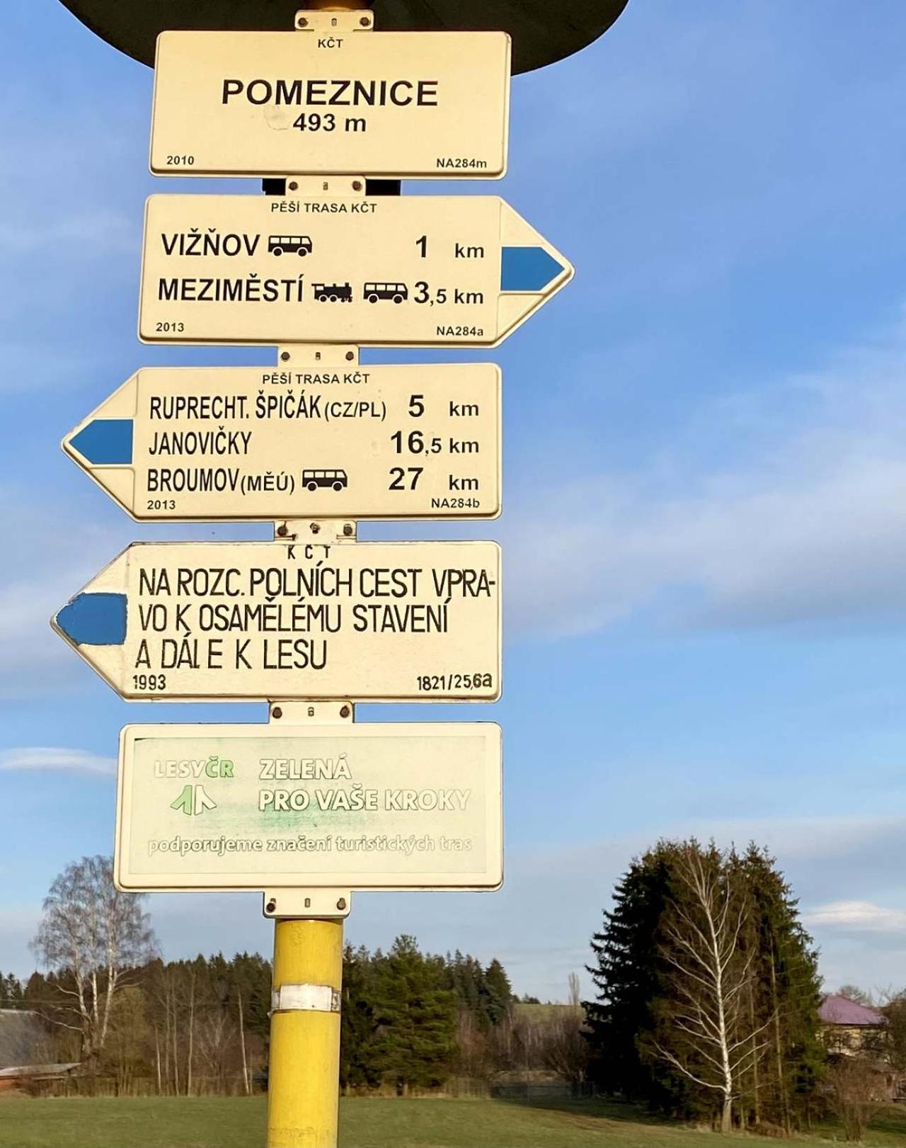 Chaloupka S Rodinnou Tradici Mezimesti Buitenkant foto