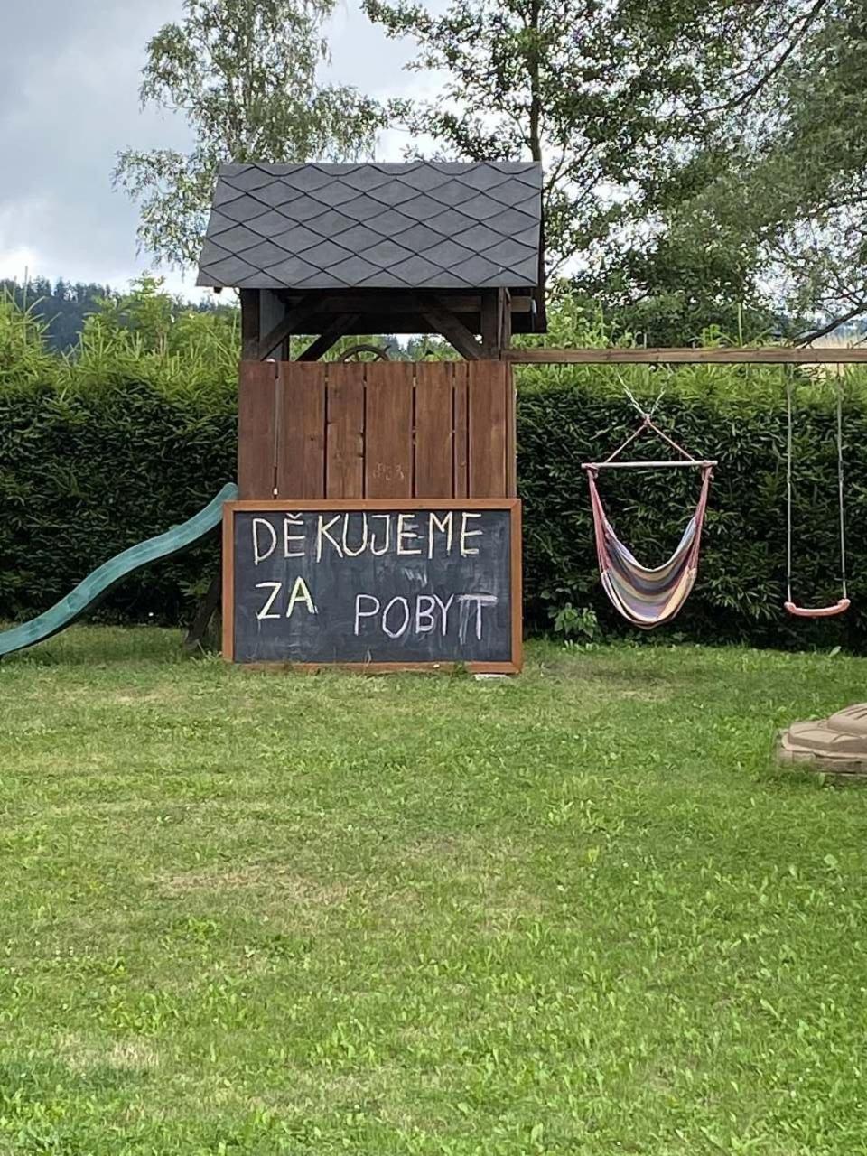 Chaloupka S Rodinnou Tradici Mezimesti Buitenkant foto